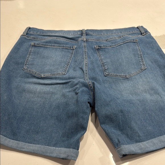 Code Bleu Women's Blue Denim Shorts - Picture 4 of 5